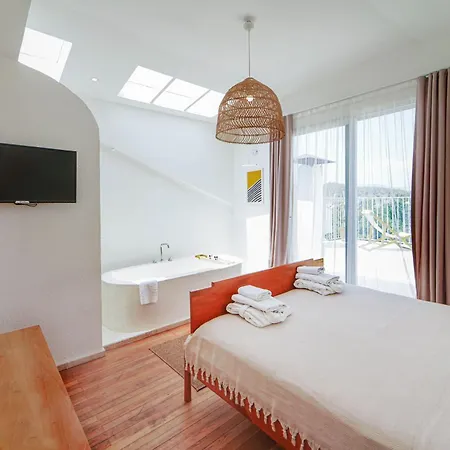 Perle House Отель *